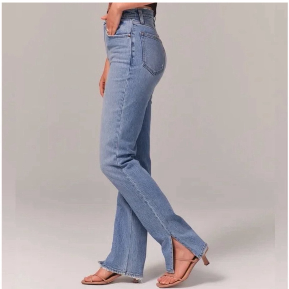 ABERCROMBIE & FITCH 90’s Relaxed High Rise Jean Side Vent Medium Wash {X51}